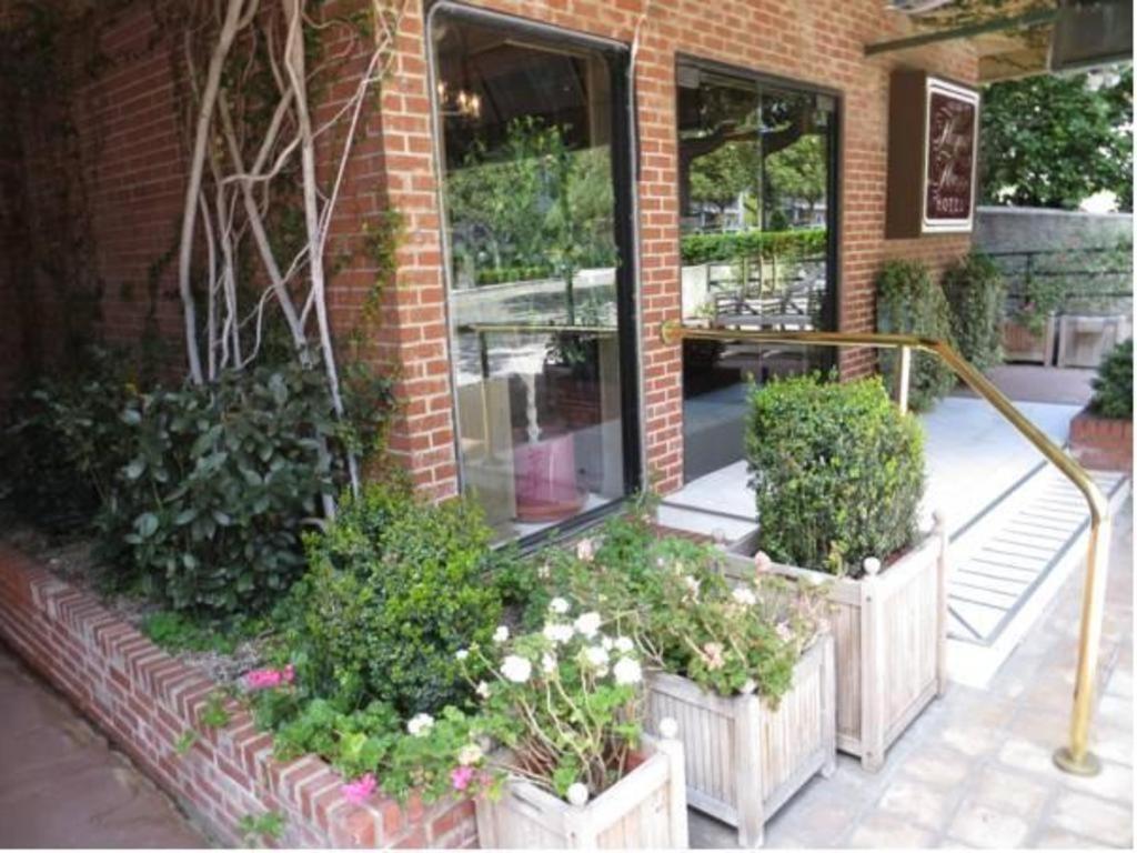 Hilgard House Westwood Village *