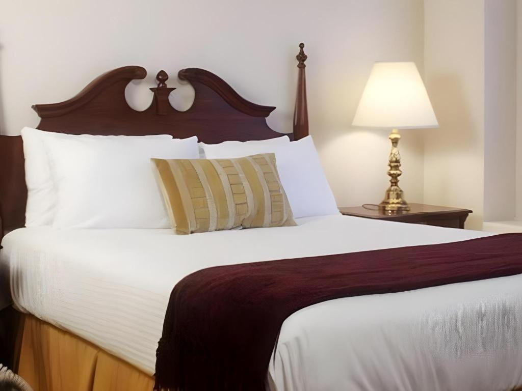 Hilgard House Westwood Village Hotel Los Angeles
